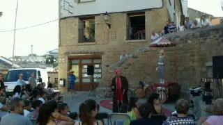El circo aterriza en Orés en el final de fiestas