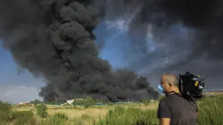 Incendio de una nave en Chiloeches que estaba cerrada por incumplir normativa