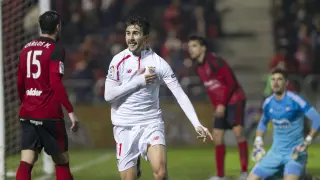 Juan Muñoz celebra uno de sus goles con la camiseta del Sevilla, en partido de Copa de la pasada temporada.