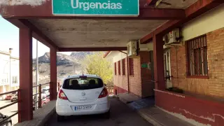 Exterior del centro de salud de Utrillas.