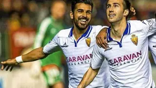 Ángel y Lanzarote celebran juntos un gol del Real Zaragoza.