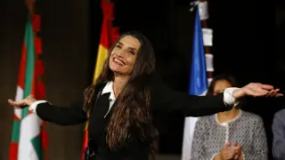 Ángela Molina celebra el galardón.