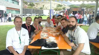 El equipo de cocineros oscenses que compite en Tenerife en el Certamen Nacional de Gastronomía.
