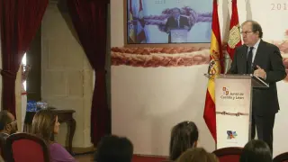 El presidente de la Junta de Castilla y Leon, Juan Vicente Herrera pronuncia un discurso en Soria, donde ha abierto institucionalmente el curso de enseñanzas no universitarias.