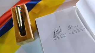 La paz en Colombia fue firmada con un 'balígrafo'.