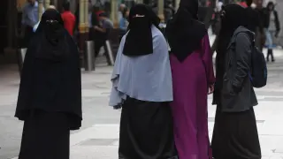 Foto archivo de una protesta contra la prohibicón del burka en Europa en 2010