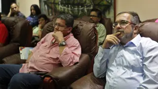 Las FARC se reunieron en el Club Habana para seguir el escrutinio del plebiscito.