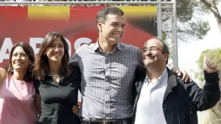 Parlón, junto a Sánchez e Iceta en un acto de la pasa campaña electoral