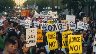 Manifestación contra la Lomce y las reválidas