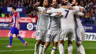 El Real Madrid se impone en el Calderón