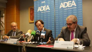 José Guillén, Salvador Arenere y José Andrés Nalda, en la presentación de este lunes.