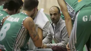 El entrenador del Magia Huesca, Sergio Jiménez.