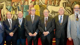 Los miembros de la nueva Junta Rectora de la Academia Aragonesa de Gastronomía.