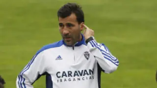 Raúl Agné, pensativo durante un entrenamiento.