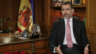 PP, PSOE y C's alaban mensaje del Rey, que defrauda a Podemos y los nacionalistas