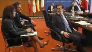 Rajoy, este sábado, durante la cumbre que se celebra en Portugal