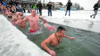 Celebración de la Epifanía en Belgrado haciendo deporte y pasando frío.
