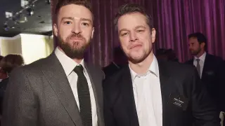 Justin Timberlake junto a Matt Damon en el  almuerzo de los Óscar.