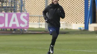 Georgios Samaras, en uno de los entrenamientos en solitario que está llevando a cabo con los preparadores físicos del Real Zaragoza en las últimas dos semanas.