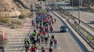 Los ciclistas toman la carretera para reivindicar más seguridad