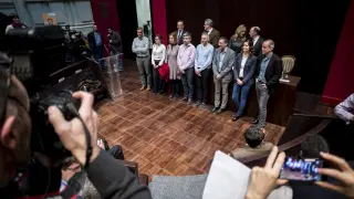 La consejera Pilar Alegría y el rector Mayoral acudieron al homenaje a los ocho ERC en el Aula Magna del Paraninfo.