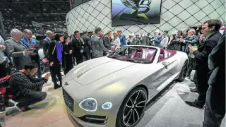 Espectacular lució el nuevo New Bentley Super Sports presentado en el Salón del Automóvil de Ginebra el pasado martes.