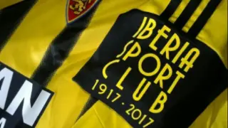 Detalle de la camiseta avispa que llevará el Real Zaragoza este domingo en el estadio Martínez Valero de Elche en recuerdo del centenario de la fundación del Iberia.
