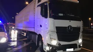El camión interceptado por la policía catalana.