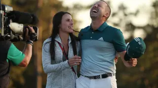 El golfista español Sergio García se hace grande en Augusta