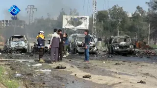 Explosión de un coche bomba contra un convoy de evacuación en Alepo