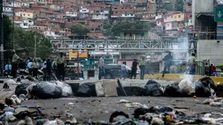 Una calle bloqueada en Venezuela.