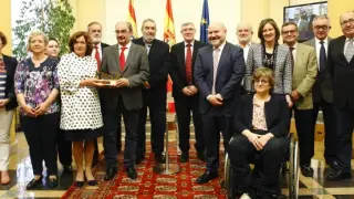 Javier Lambán ha recogido en nombre del Gobierno de Aragón el premio Cermi.es 2016 a la Mejor Acción Autonómica y/o Local por la regulación legal del concierto social.