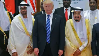 El presidente de EE.UU., Donald Trum, con el rey de Arabia Saudí, Salman bin Abdulaziz.