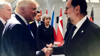 Saludo entre Mariano Rajoy y Donald Trump.