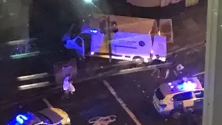 Una furgoneta atropella a varios peatones en Londres