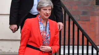 Theresa May dejó la sede del Partido conservador horas después del cierre de los colegios electorales.