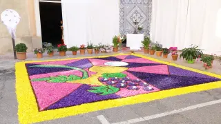 Fraga exhibe cinco espectaculares alfombras para la procesión del Corpus