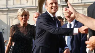 Macron junto a su esposa.