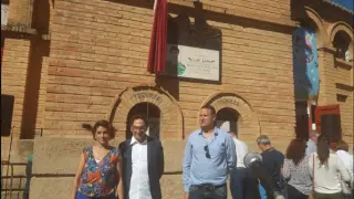Placa en homenaje a Víctor Barrio en el Coso de Teruel