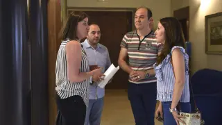 María Rodrigo, Diego Zabau, Tomás Hernández y M.ª Pilar Elboj, en el Ayuntamiento.