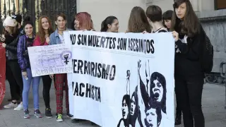 Imagen de archivo de una concentración contra la violencia machista en Zaragoza.