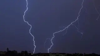 Descarga eléctrica durante una tormenta