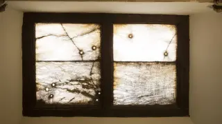 Marcas de balas de la Guerra Civil en el piso superior de la Fundación