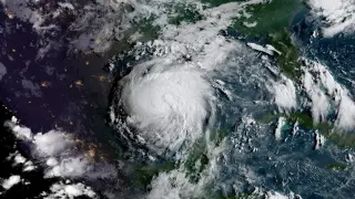 El huracán Harvey acercándose a la costa de Texas.