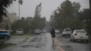 El huracán Irma deja Cuba y llega a Florida
