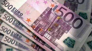 Cerca de 83.000 euros atascan los retretes de un banco y de tres restaurantes en Ginebra