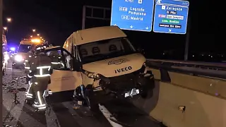 Tres heridos en una colisión entre tres vehículos en la Ronda Norte