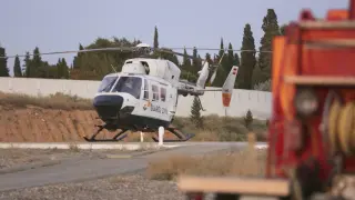 El helicóptero de la Guardia Civil de Logroño tiene estos días su base de operaciones en Fraga.