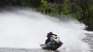 Carrera de motos de agua celebrada el año pasado en el río Ebro.