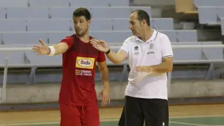 Eloy Félez junto a Nolasco en un entrenamiento anterior a su lesión.
